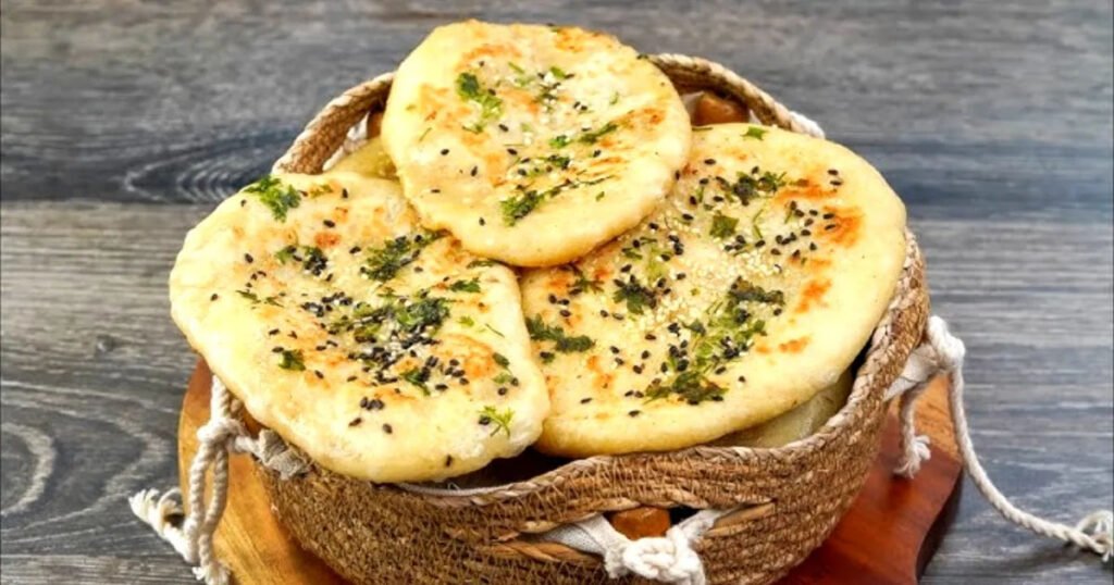 तंदूर या ओवन में नहीं पानी में बनाएं सॉफ्ट और फुले फुले कुलचे, खाने में मिलेगा गजब का स्वाद, नोट करें विधि